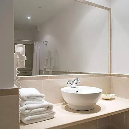 Luxury 2 Bedroom Dyo Vromolimnos 4*
