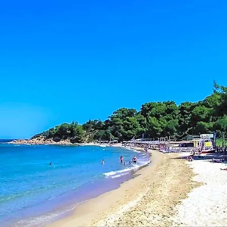 Hotel Luxury 2 Bedroom Dyo Vromolimnos 4*