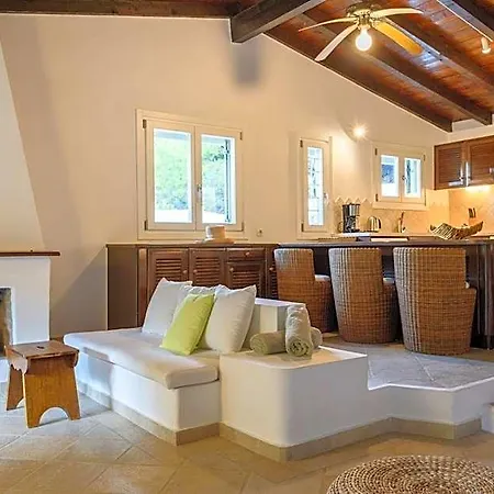 Luxury 2 Bedroom Dyo Vromolimnos 4*
